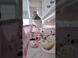 Don’t ever change who you are—for nobody!🎀🪞💖☁️🕯️🪄 #girls #pink