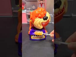 sweet treats with this mad dog #asmr