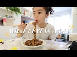 WHAT I EAT IN A DAY LIVING ALONE