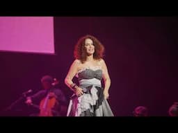 Com Que Roupa | Glaucia Nasser