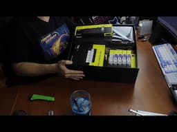 Unboxing a Corsair MAKR 75 DIY kit keyboard!