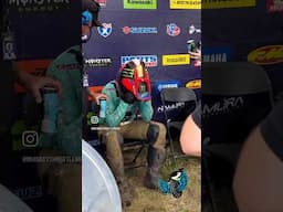 Bike failure for Haiden Deegan! It’s a bummer there’s no shot for a perfect season now. #dirtbikes