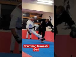 Mawashi Geri Counter