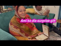 Ami ko dia surprise gift | Pakistan india y kya hogya😣| Sitara yaseen vlog