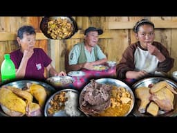 Chicken Gravy & Lentils with Rice Cooking & Eating in Village Kitchen || New Nepali Nepali food Vlog