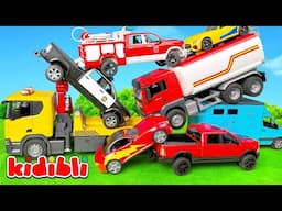 Zabawki Pojazdy Straż, policja i ratunek po kraksie na szosie 🚒 Film edukacyjny dla dzieci | Kidibli