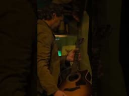A CENA DO VIOLÃO  de The Last of Us... 👀  E aí Série ou Game? #tlou2 #thelastofus #series #hbomax