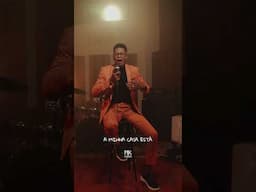 "Foi Ele que me prometeu!" Assista ao novo clipe de André Wilian "Está Nas Mãos de Deus"!