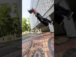 HOW?! 🤯🛴 Juzzy Carter #shorts #shortvideo #reels #fyp #skatepark #sports #tricks