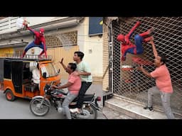 Road Pr Spider-Man Ko Dakha 😱