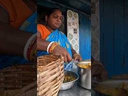 Hardworking Aunty Delicious Breakfast #shorts #shortvideo #ytshorts #breakfast #streetfood