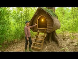 Surviving Alone: Tree Trunk House Deep in the Wilderness”