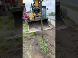 #excavator #excavators #engcon #digger #grading #dirtwork #heavyequipment #smooth #dig #landscaping