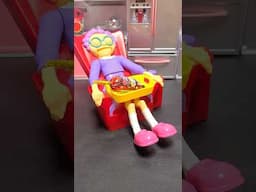 sweet treats with this sleeping granny #asmr