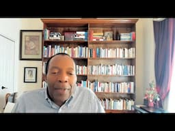Author Ardain Isma in a presentation in Fernandina Beach