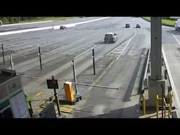 Motorista fura pedágio em Garuva e abandona veículo no Paraná