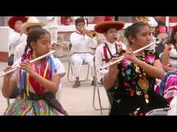 Feliz Navidad | El año viejo - Banda Sinfónica Comunitaria de Tlaxiaco