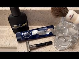 Vintage Supermarket Shave with Gillette Black Beauty, CREMO Brush, Nivea Soap & Barbus Aftershave.