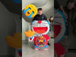 Pai, por que você está se escondendo dentro da caixa!? 😂