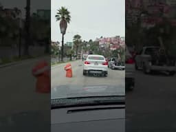 Es que es increíble 😡 Alrededor de 80 días y siguen sin poder terminar de pavimentar la barranca