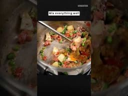 Jhatpat aur bohot hi tasty Pressure Cooker wala Masala Pulao #vegpulao #quickrecipe #recipe #shorts