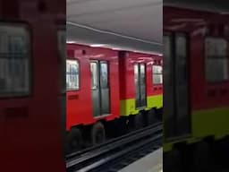 NM 79 251/252 un nuevo tren mixto por traer el vagón R.3303 curiosamente es del NM 79 295/296