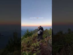 our 6am: sunrise hike in colombia 🌞🩵 #shorts