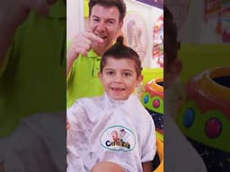 Um dos penteados mais pedidos pelas crianças no Corte Kids é o famoso cabelo maluco!