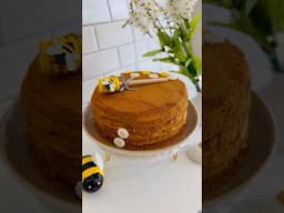 Layers of Creamy Honey 🍯 Cake - Visit our site for Recipe! #honeycake #layeredcake #recipe #cake