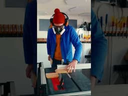 Cutting mitres on the table saw. #woodworking #woodscraft #woodwork #tools