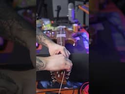 The guitar string was TOO THICK 🤔#guitar #guitarist