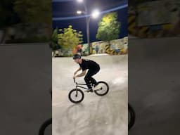 Mini flip in Dubai #bmx #bike #mtb