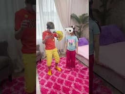 Banana? 🍌 Pretend play Minions😆