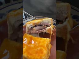 This sandwich is ABSOLUTELY INSANE!