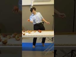 Most apples crushed in one minute 🍎💪