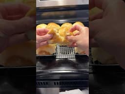 Amazing Homemade Soft Dinner Rolls for Easter Dinner
