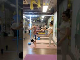 Easy handstand technique #advancedyoga #handstand #yoga
