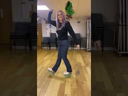 Roller Skating Flow - Banana Swing #rollerskating #rollerskates #rollerskatetutorial