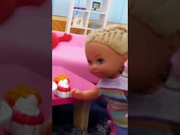 💖👧 Evi Love tem um plano para unir seus pais! 🎀 Novelinha de Barbie para meninas!