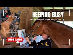 Horse paints art for his charity
