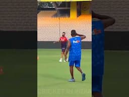 CSK Support Staff Member Salutes Virat Kohli and he did this 😍 #Viratkohli #msdhoni #rohitsharma