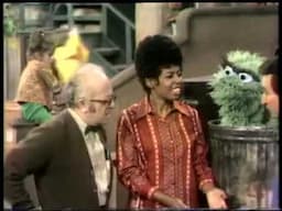 Classic Sesame Street - Farley Chimes And Believes 1970