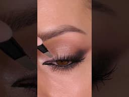 Master This Sultry Smokey Wing in Minutes!