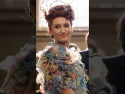 Prudence felicita a Penelope por su boda #bridgerton #penelopefeatherington #colinbridgerton