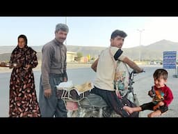 Jamshid's efforts to build a house are doubled after Setareh agrees to marry Zeinab.