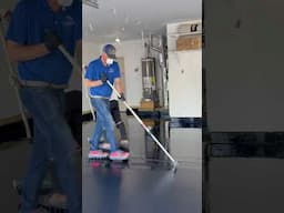 Filling saw cuts! Metallic epoxy floor with The Idaho Painter. #metallicfloors #metallicepoxy ll