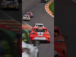 Clio Cup Series tackle the Raidillon!