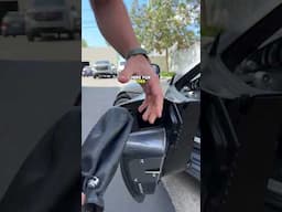 Driving a straight piped and slammed Porsche Carrera GT! #porsche #carreraGT #supercar