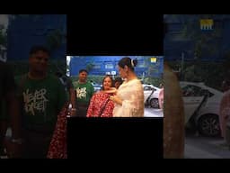 How sweetly #vidyabalan behaves with a girl fan at an event