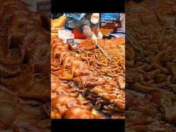 청량리 전설의 편육족발 달인? 40년 내공! 맛과 양으로 승부하는 시장 족발달인 부부 Braised Pig's Trotters "Jokbal" /street food #shorts
